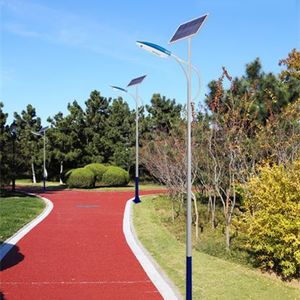 市政工程LED道路照明灯 6米8米压铸30W40W太阳能路灯 户外一体化